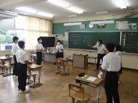 １年数学　リズムをとって素数の学習！